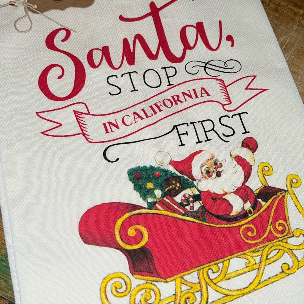 Mud Pie Christmas California hand towel. NWT